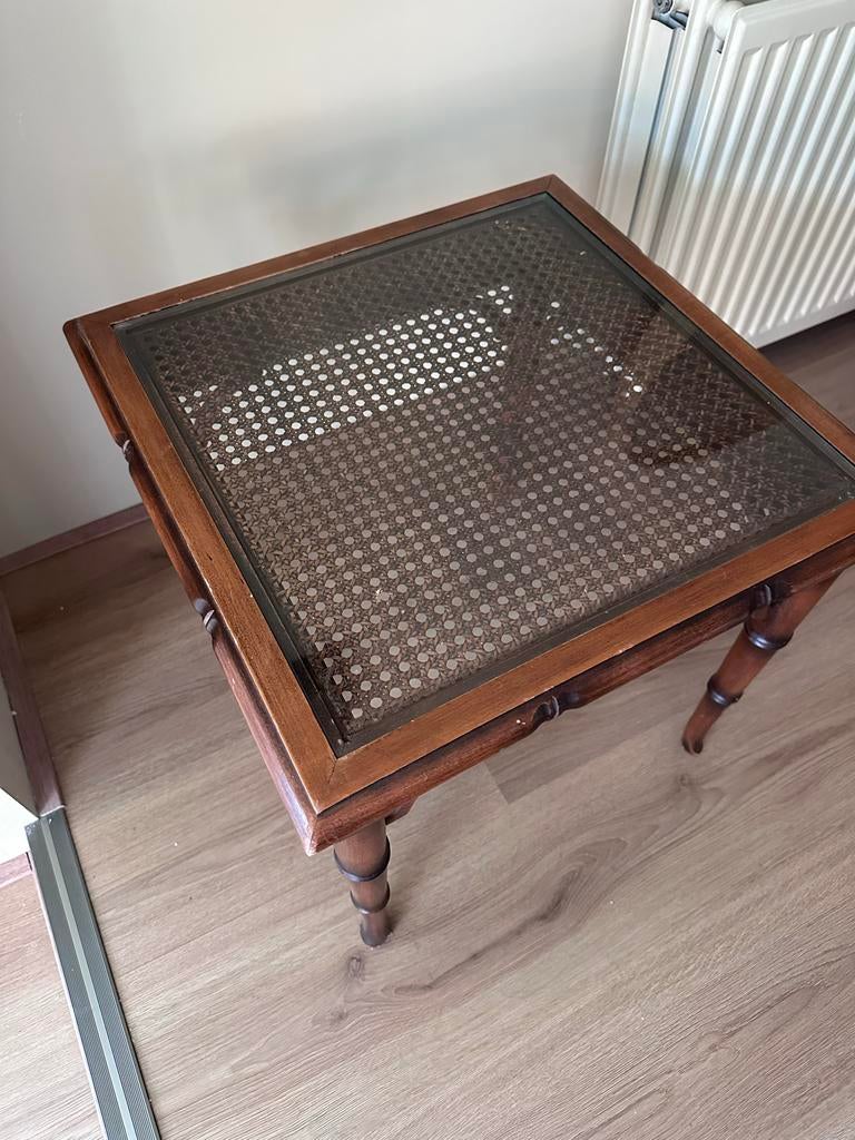 Rotan Bijzettafel met Glasplaat, Huis en Inrichting, Tafels | Bijzettafels, Ophalen, Minder dan 45 cm, Minder dan 55 cm, Gebruikt