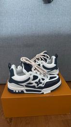 Louis Vuitton Heren Sneakers (lv skate) - Maat 42 en 43, Kleding | Heren, Schoenen, Ophalen of Verzenden, Nieuw, Blauw, Sneakers of Gympen