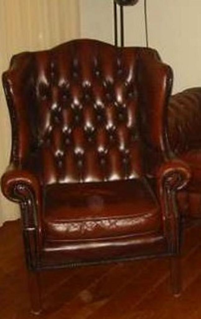 Chesterfield bank en fauteuil, Huis en Inrichting, Fauteuils, Gebruikt, Leer, 125 cm of meer, 75 tot 100 cm, Ophalen