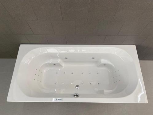 Bubbelbad 190 x 90 Xenz Kanaga van €4005 voor €2499,- NEW, Huis en Inrichting, Badkamer | Complete badkamers, Nieuw, Met bad, Ophalen