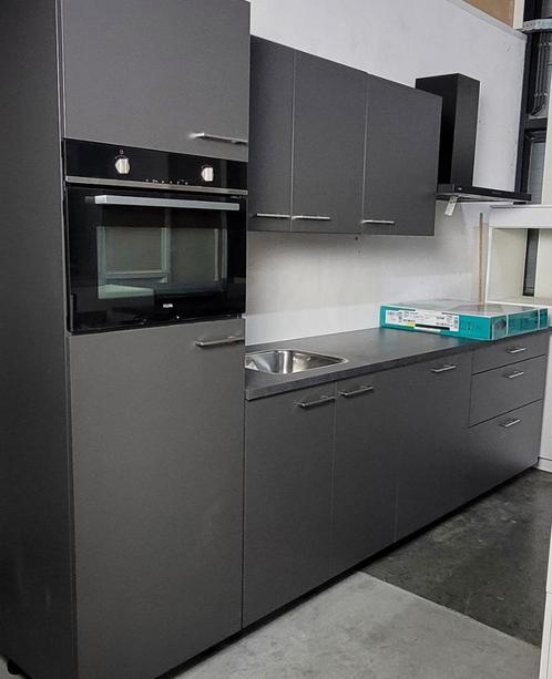 NIEUWE BRUYNZEEL Antraciet Decor 300 cm / INNOVARE OUTLET, Huis en Inrichting, Keuken | Complete keukens, Nieuw, Enkelwandige keuken