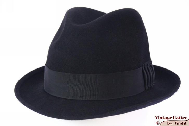 Vintage Gleufhoed Mayser Livorno Strato zwart vilt 56, Kleding | Heren, Hoeden en Petten, Zo goed als nieuw, Hoed, 57 cm (M, 7⅛ inch) of minder