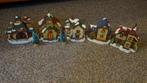 5 Kerst Huisjes Met 2 Boompjes., Diversen, Kerst, Ophalen of Verzenden, Zo goed als nieuw