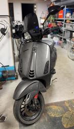 Vespa sprint iget 2019  let op met schade!!, Fietsen en Brommers, Scooters | Vespa, Ophalen, Overige modellen, Maximaal 45 km/u