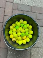 100 gele/groene golfballen, Sport en Fitness, Golf, Overige merken, Gebruikt, Bal(len), 6603EB