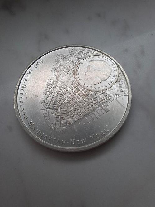 Manhattan Vijfje, Postzegels en Munten, Munten | Nederland, Euro's, Koningin Beatrix, Ophalen of Verzenden