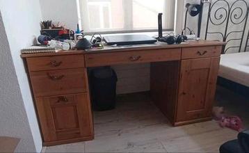 Grenen Bureau  150 x 65 laden + kast  beschikbaar voor biedingen