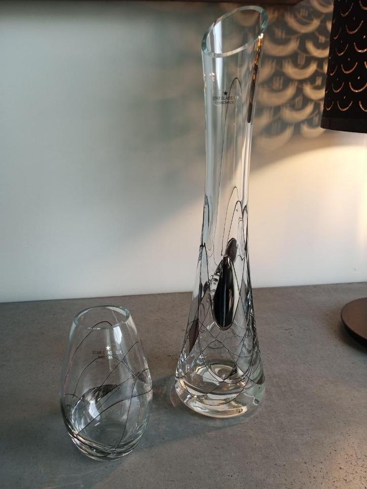 Twee prachtige glazen vazen ​​van Star Glass, Antiek en Kunst, Antiek | Vazen, Ophalen