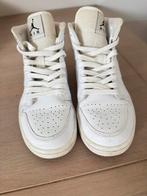 Nike Jordan Sneakers Maat 38, Kleding | Dames, Ophalen of Verzenden, Gedragen, Wit, Sneakers of Gympen