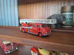 Brandweer wagen Siku V261 Mercedes in hele nette staat, Hobby en Vrije tijd, Modelauto's | 1:24, Ophalen of Verzenden, Zo goed als nieuw