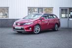Toyota Auris 1.8 Hybrid | Stoelverwarming (bj 2014), Stof, Gebruikt, Zwart, 4 cilinders