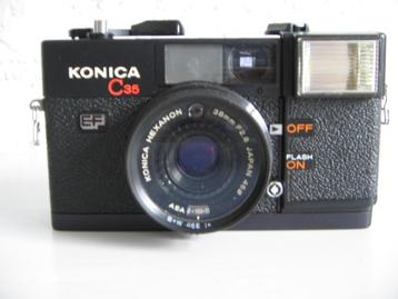 Konica vintage camera jaren 1970 beschikbaar voor biedingen