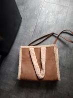 Suède tas 2x gedragen, Sieraden, Tassen en Uiterlijk, Tassen | Damestassen, Ophalen of Verzenden, Zo goed als nieuw, Zwart, Handtas