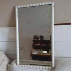 Sleetse vuilwitte spiegel, Ophalen