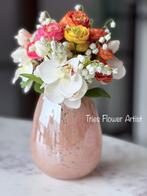 Zijden biedermeier boeketje in vaasje Nieuw, Binnen, Triesflowerartist@outlook.com, 3621HA, Nieuw