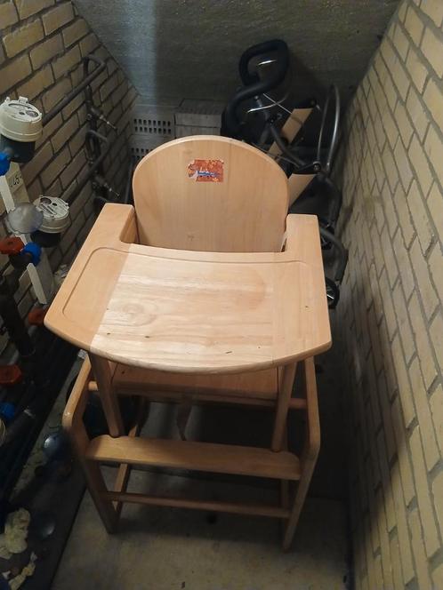 Kinder eetstoel en tafel, Kinderen en Baby's, Kinderstoelen, Zo goed als nieuw, Meegroeistoel, Ophalen of Verzenden