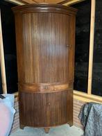 Hoekkast met jaloezieën, eiken. Holland robd 1800, Ophalen