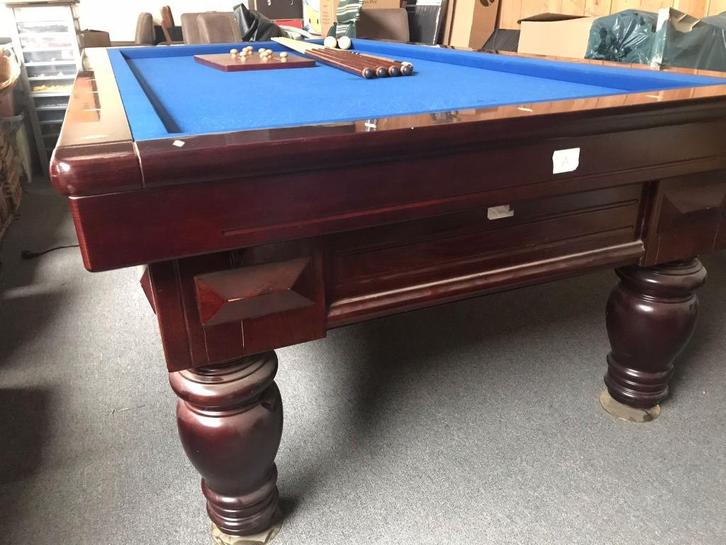 Biljart tafel met toebehoren, Sport en Fitness, Biljarten en Poolen, Gebruikt, Biljarttafel, Ophalen