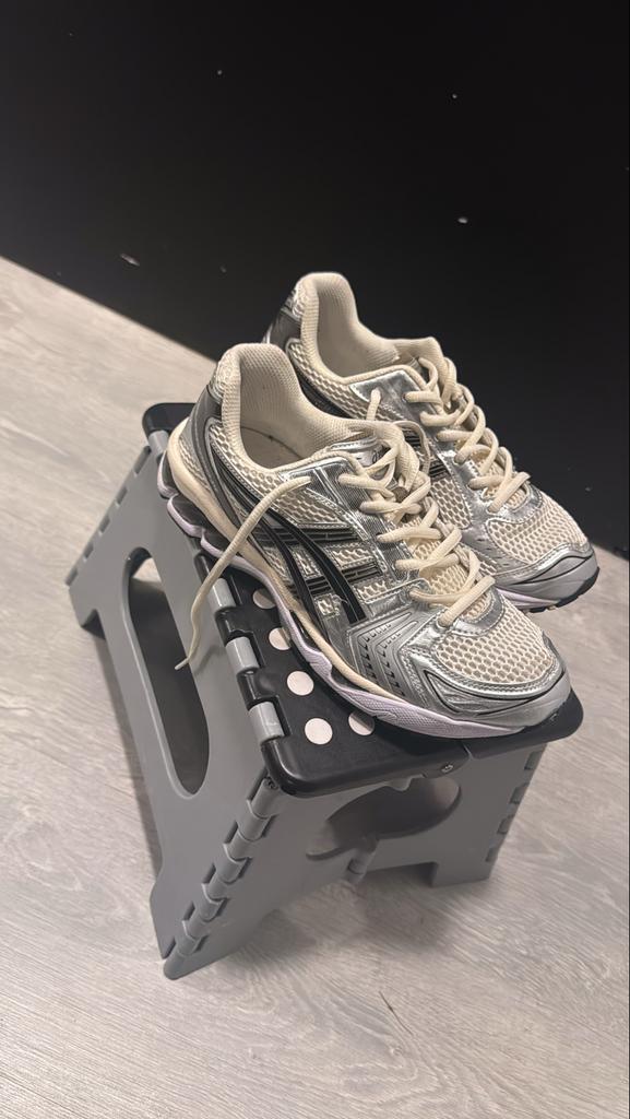 Asics Gel Sportschoenen, Overige kleuren, Sportschoenen, Ophalen of Verzenden, Zo goed als nieuw