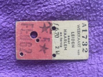 weekkaart treinkaart va leiden naar Haarlem 1962 beschikbaar voor biedingen