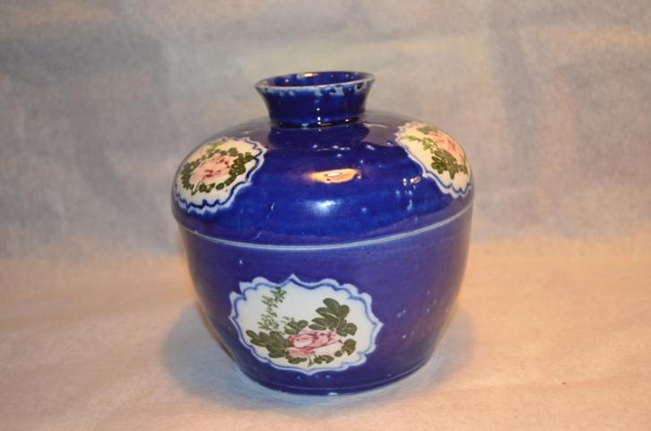 Twee polychrome dekselpotten China 20e eeuw., Antiek en Kunst, Antiek | Porselein, Ophalen of Verzenden