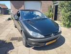 Peugeot 206 CC 1.6 16V 2002, Auto's, Peugeot, Voorwielaandrijving, Stof, Cabriolet, Zwart