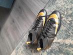 voetbalschoenen maat 44, Maat XS of kleiner, Ophalen of Verzenden, Gebruikt, Schoenen