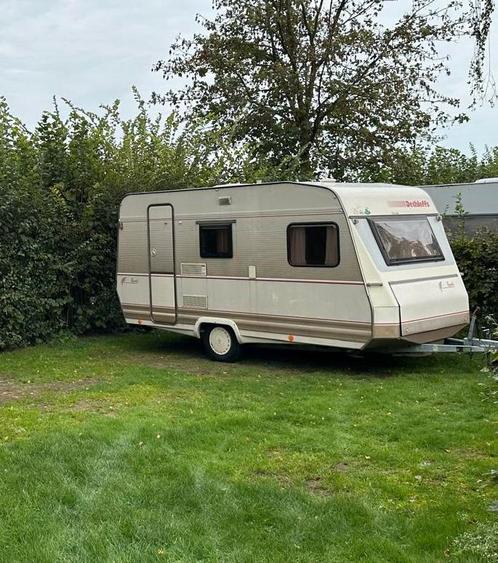 Dethleffs RM3 met voortent, erker en 2 luifels, Caravans en Kamperen, Caravans, Particulier, tot en met 4, 750 - 1000 kg, Treinzit