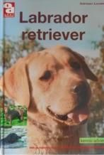 Labrador retriever - Adriaan Louwrier, Ophalen of Verzenden, Zo goed als nieuw, Honden