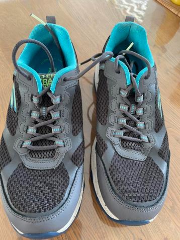 Skechers grijs go trail beschikbaar voor biedingen
