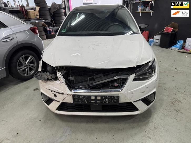 SEAT Ibiza 1.0 TSI FR Business Pano 2020 Schade, Auto diversen, Schadeauto's, Seat, Handgeschakeld, Benzine, Hatchback, Wit