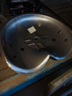 Tractorstoell metaal. 40cm op 35 cm., Ophalen