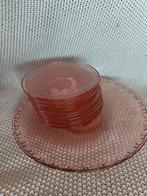 Roze Persglazen Servies: 11 Schotels & 1 Bord, Huis en Inrichting, Gebruikt, Ophalen of Verzenden, Glas, Bord(en)