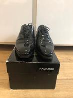 Magnanni Herenschoenen maat 40, Ophalen of Verzenden, Zo goed als nieuw, Zwart, Veterschoenen