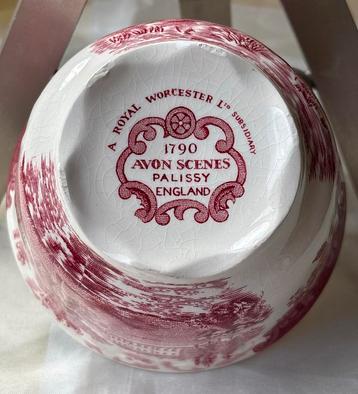 Royal Worcester Avon Scenes Palissy Kom . Rood design 12/7,5 beschikbaar voor biedingen
