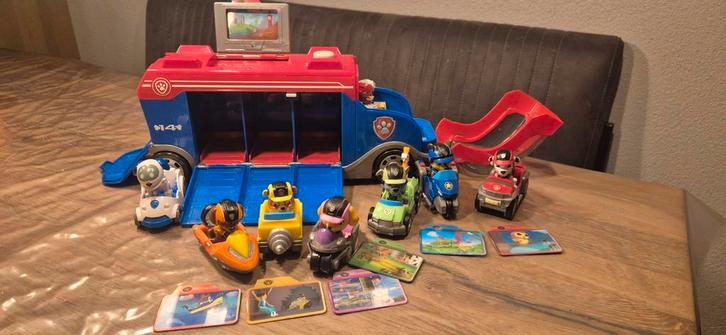 PAW Patrol Mission Cruiser incl auto's en pups, Kinderen en Baby's, Speelgoed | Actiefiguren, Zo goed als nieuw, Ophalen of Verzenden