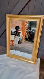 Spiegel met goud kleurige lijst 60  x 80 cm, Ophalen, Zo goed als nieuw, Rechthoekig, Minder dan 100 cm