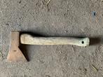 bijl met houten steel, Ophalen, Gebruikt