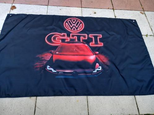 VW GTI BANNER 90X150 MET BEVESTIGGINGS OGEN EEN BEAUTY, Auto diversen, Wieldoppen, Nieuw, Ophalen of Verzenden