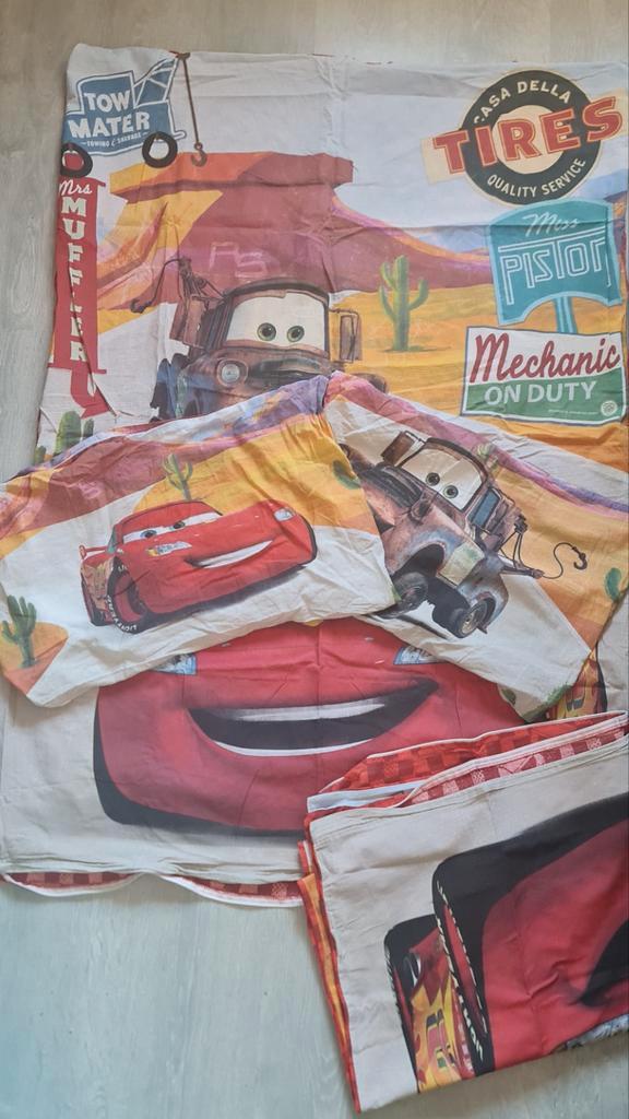 Cars Dekbedovertrek Set 2 x, Kinderen en Baby's, Kinderkamer | Beddengoed, Gebruikt, Dekbedovertrek, Rood, Jongetje of Meisje