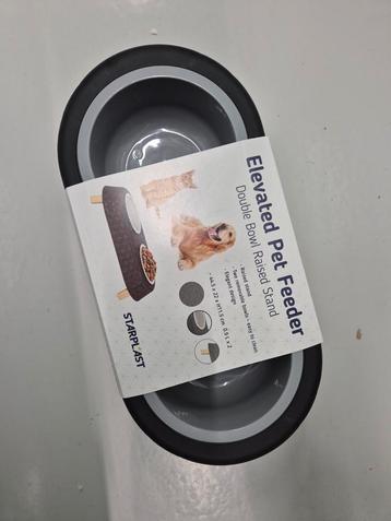 Nieuw dier voer bakken beschikbaar voor biedingen