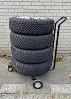 Winterbanden Toyota Yaris model 3, Auto-onderdelen, Banden en Velgen, Ophalen, Gebruikt, 15 inch, 175 mm