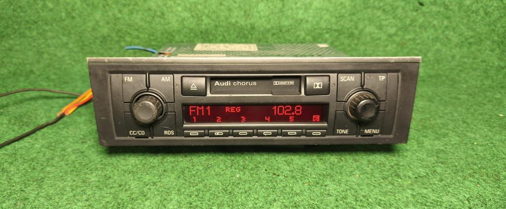 Audi A4 chorus cassette receiver, Ophalen of Verzenden, Zo goed als nieuw