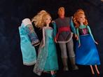 Frozen poppen met Elsa sleeve en schuim, Ophalen of Verzenden, Zo goed als nieuw
