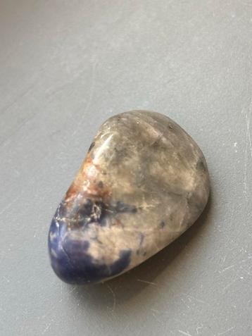 Gepolijst Mineraal - Blauw en Grijs beschikbaar voor biedingen