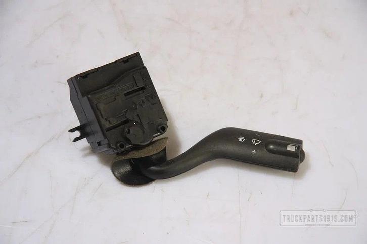 Renault Electrical System Motorremschakelaar Renault, Auto-onderdelen, Vrachtwagen-onderdelen, Renault, Dashboard en Schakelaars