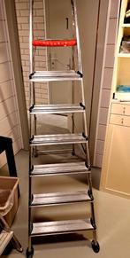 Atrex D807 huishoudtrap, Doe-het-zelf en Verbouw, Ladders en Trappen, Ophalen, Gebruikt, Trap, Opvouwbaar of Inschuifbaar