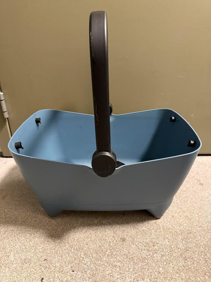 Basil Buddy MIK Honden Fietsmand Blauw, makkelijk eraf/erop., Fietsen en Brommers, Fietsaccessoires | Fietsmanden, Zo goed als nieuw