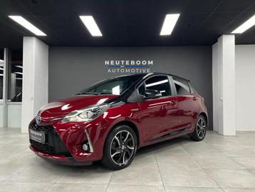 Toyota Yaris 1.5 Hybrid Bi-Tone | Lane | Camera | LED| Clima beschikbaar voor biedingen