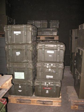 Zarges kisten Zwiterse houten legerkist legerkist army goods beschikbaar voor biedingen